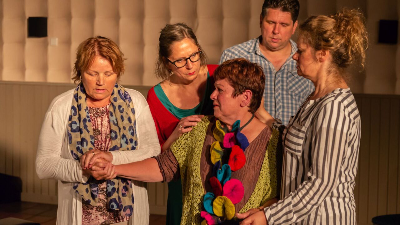 Een toneelstuk over dementie wordt opgevoerd