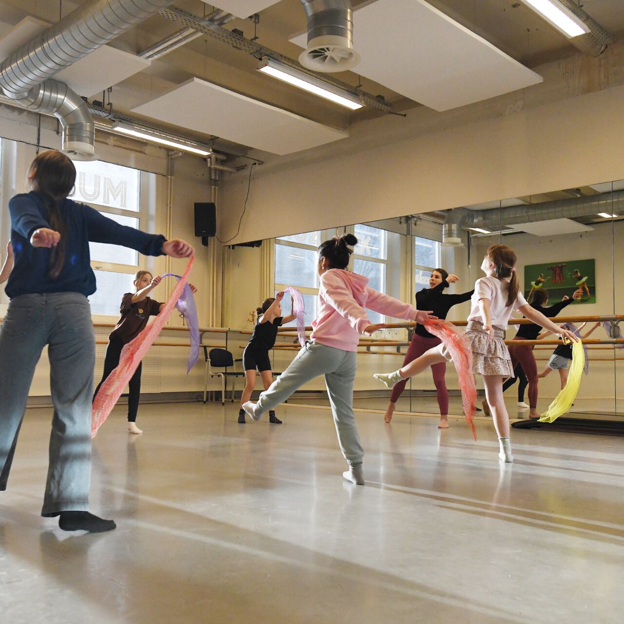 Kinderen volgen dans les in modern jazz
